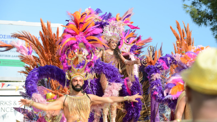 Πλημμύρισαν οι δρόμοι του Παραλιμνίου για την Καρναβαλίστικη Παρέλαση Αμμοχώστου