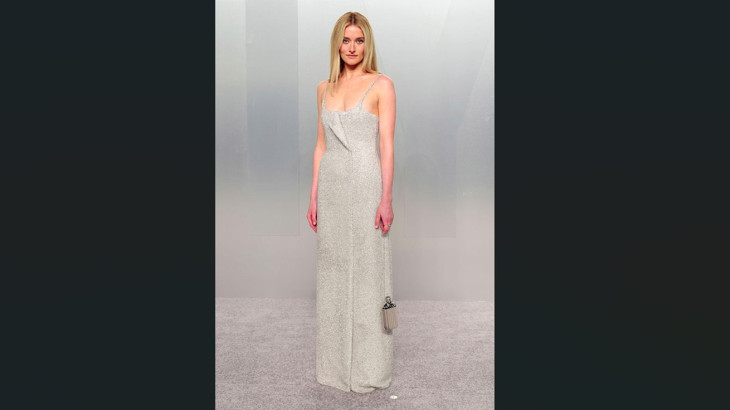 Η Calvin Klein έντυσε τη Sarah Pidgeon για το Vanity Fair Oscars Party 2026