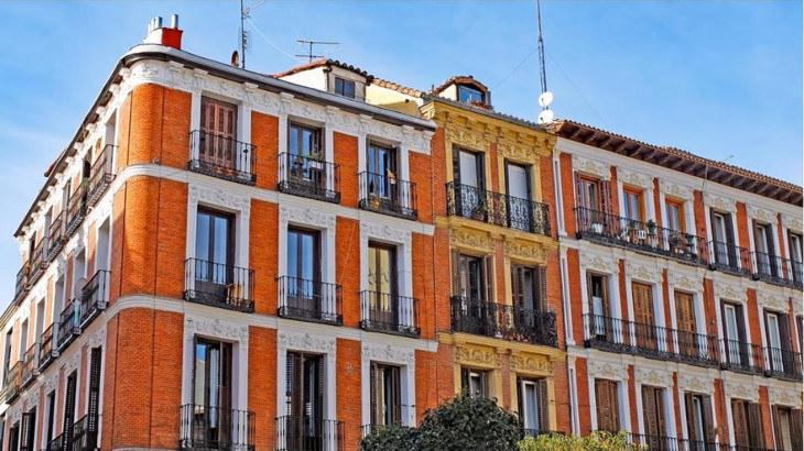 Ίδια χώρα, άλλη... συνταγή για την στεγαστική κρίση