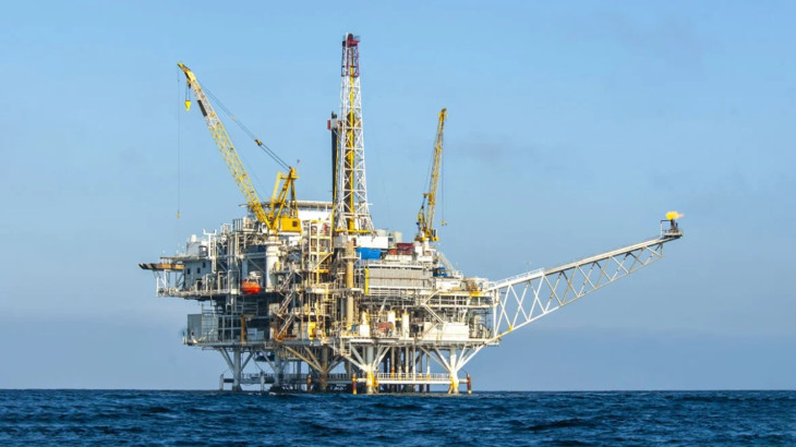 Bloomberg: Eni και TotalEnergies προχωρούν στην ανάπτυξη του κοιτάσματος «Κρόνος» – Στόχος η παραγωγή από το 2028