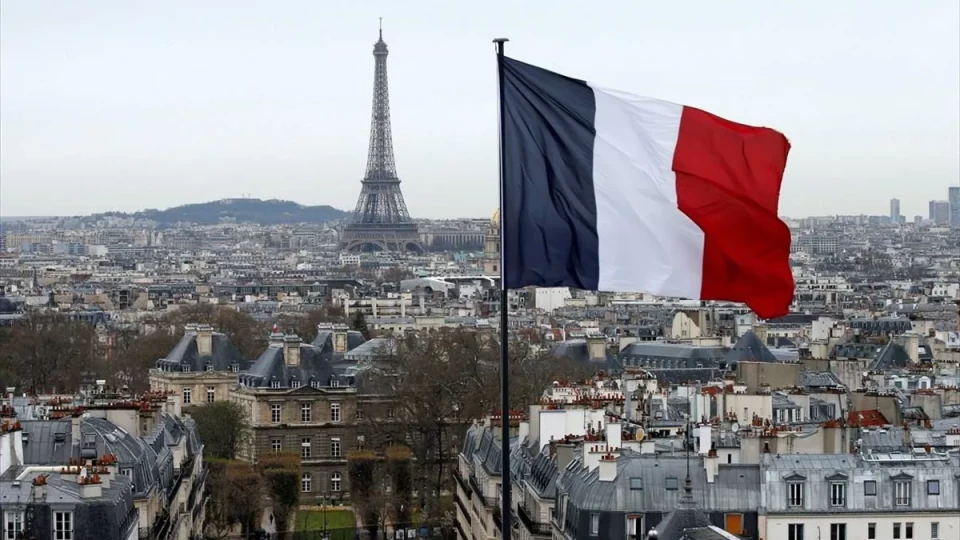 Έφοδος σε πέντε γαλλικές τράπεζες για ξέπλυμα χρήματος και φορολογικές απάτες