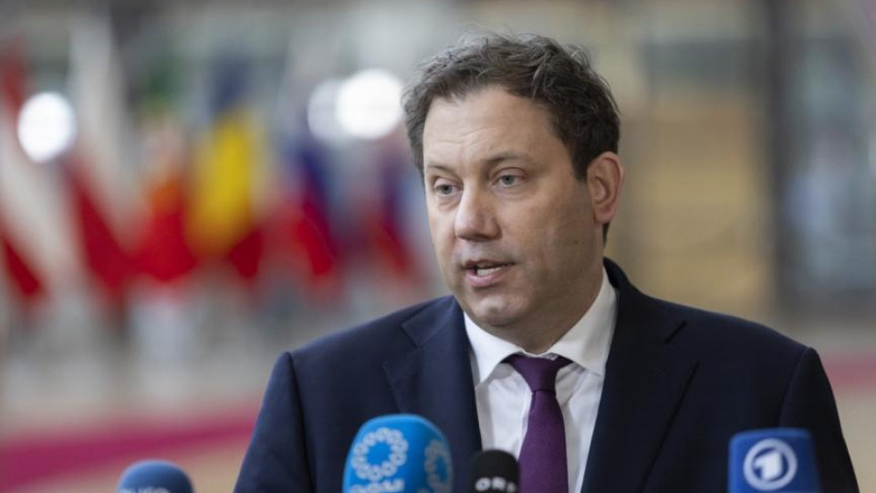 Υπέρ μιας Ευρώπης «δύο ταχυτήτων» ο Γερμανός ΥΠΟΙΚ - Το σχήμα των 6 ισχυρών της ΕΕ