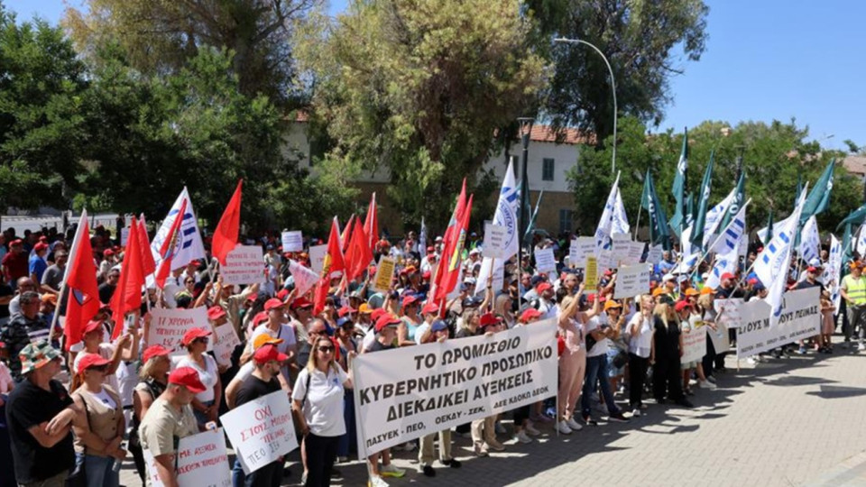 24ωρη απεργία 11.000+ εργαζομένων την Πέμπτη – Στο τραπέζι και 48ωρη