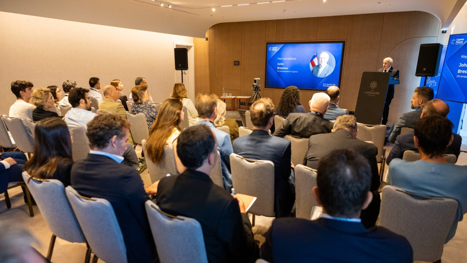 Το Cyprus Forum 2026 ξεκίνησε με έκκληση να μην αποφασίζονται οι πολιτικές πίσω από κλειστές πόρτες